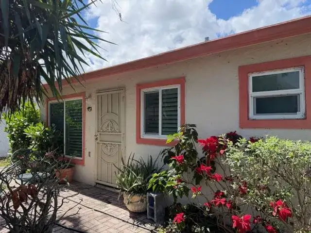1585 W 36TH Street, West Palm Beach FL 33404 photo 3