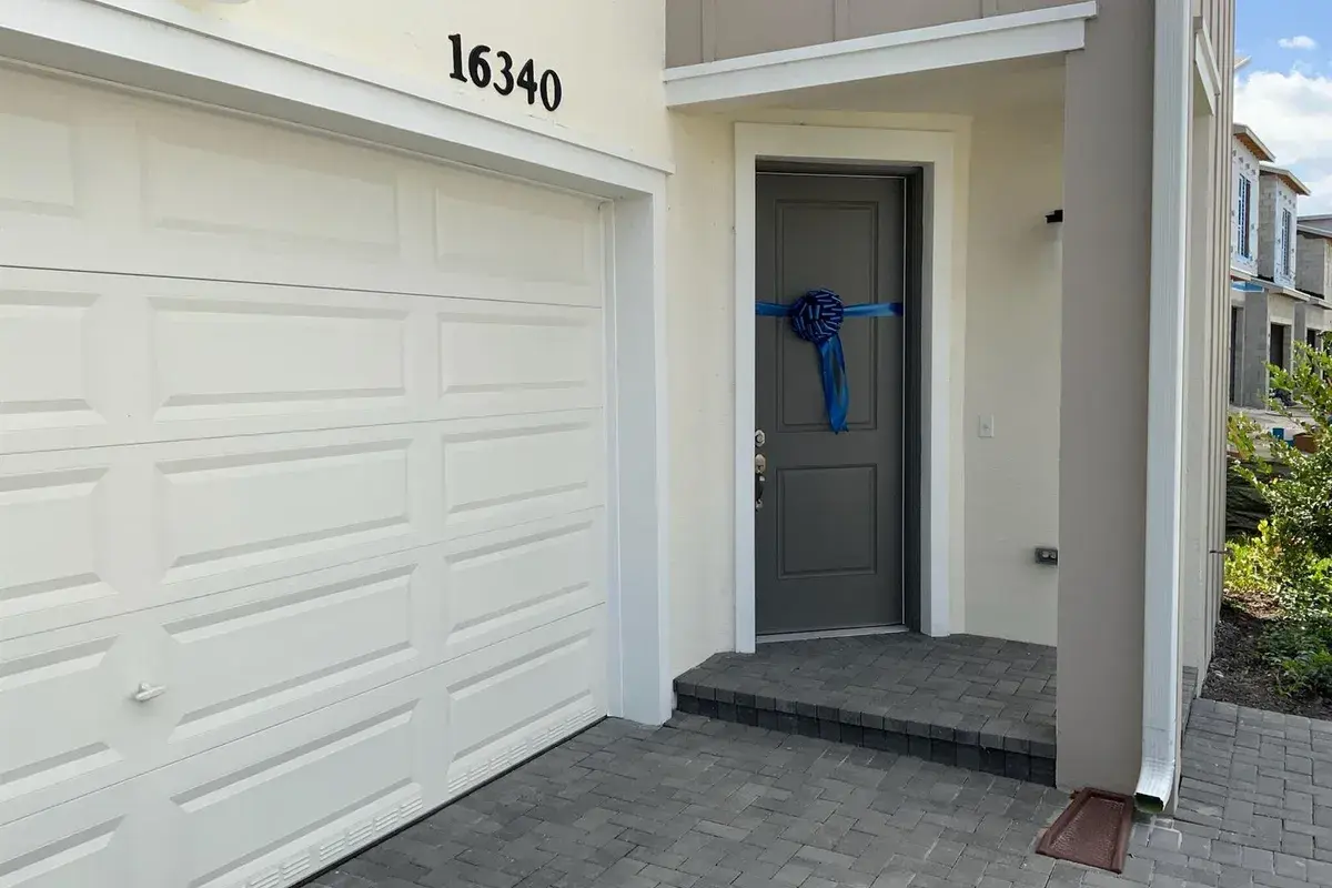 16340 OAKVIEW Drive, FL 33470