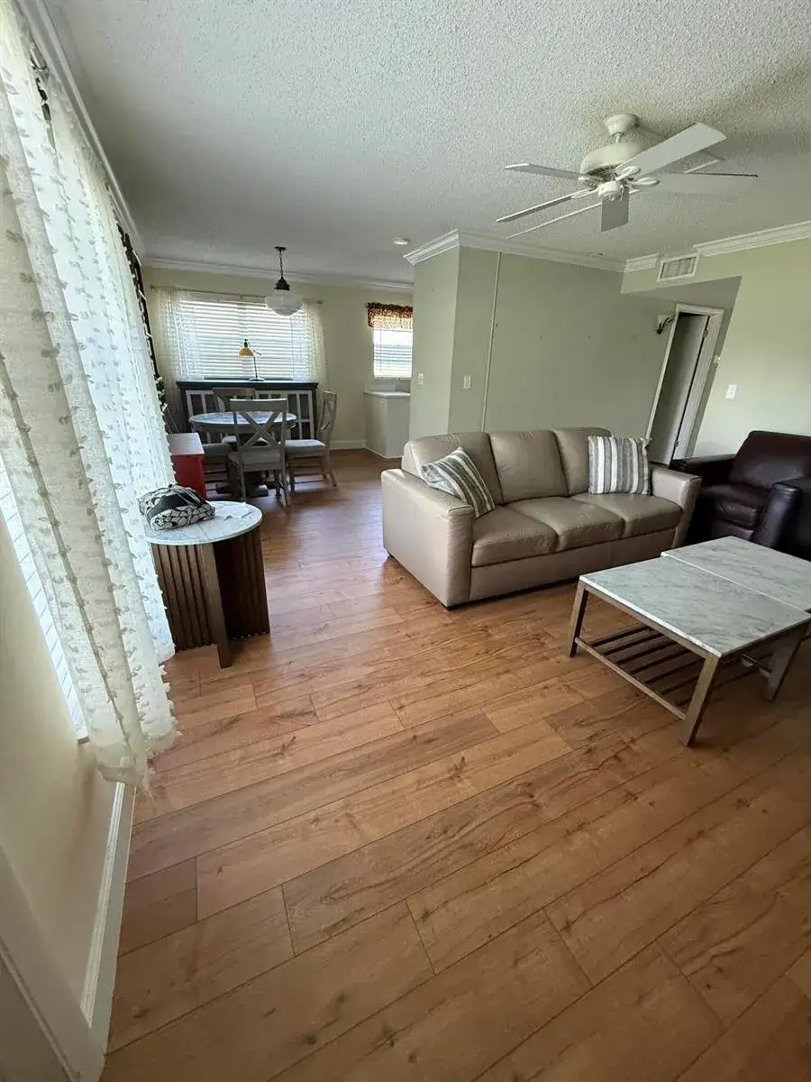 33 Pine Arbor Lane # 102, Vero Beach FL 32962 photo 3