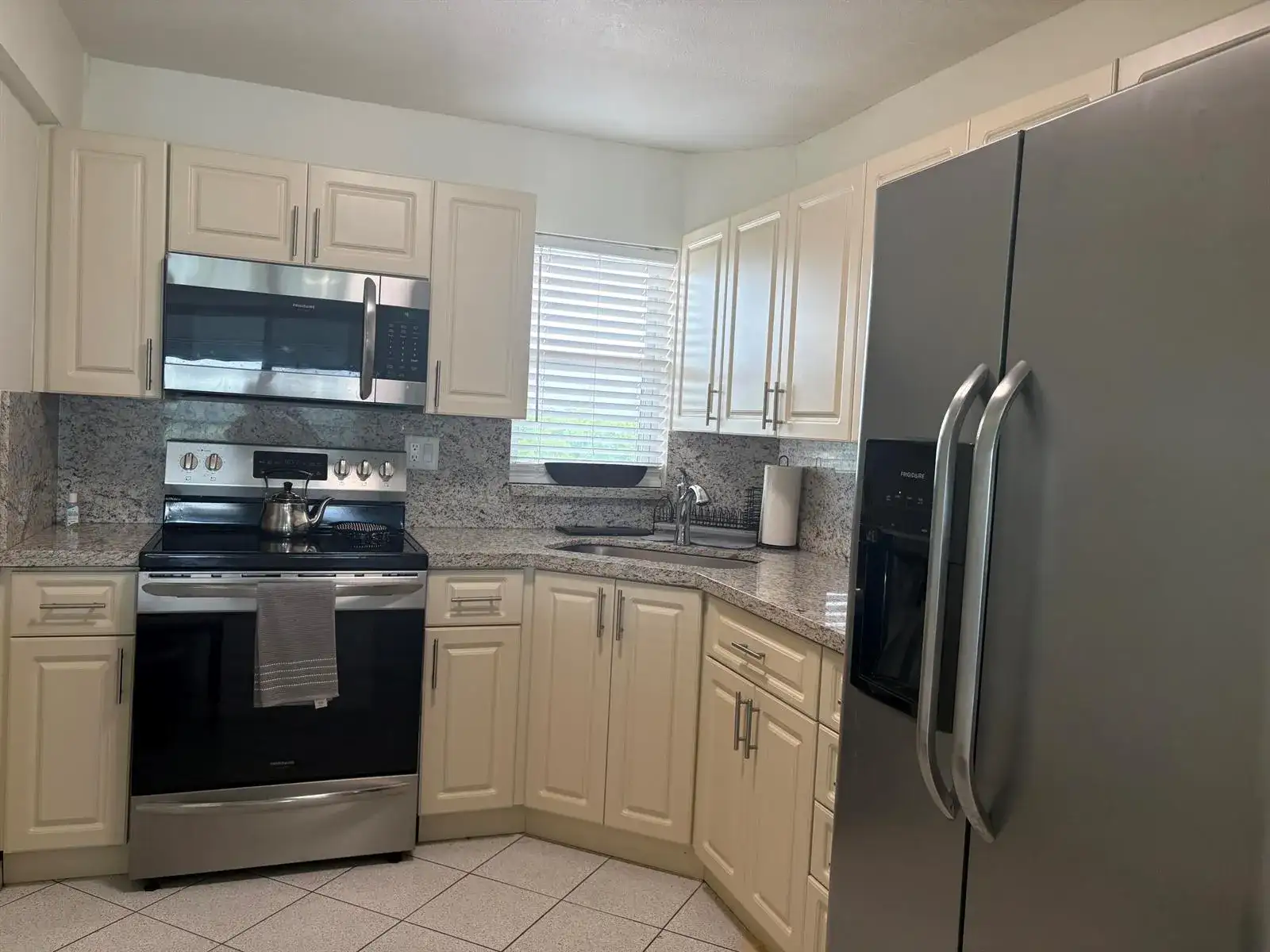8900 Washington Boulevard, Pembroke Pines FL 33025 photo 5