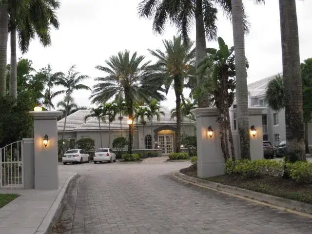 620 SW 111th Avenue # 103, Pembroke Pines FL 33025