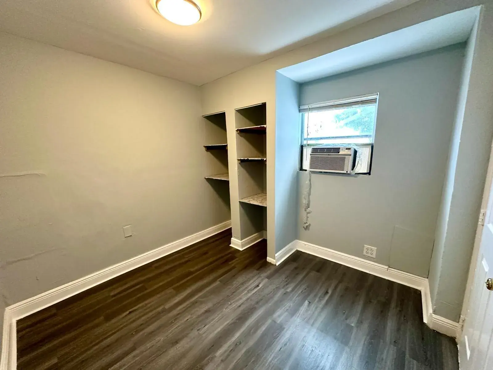 1000 W Lakewood Road # 4, West Palm Beach FL 33405