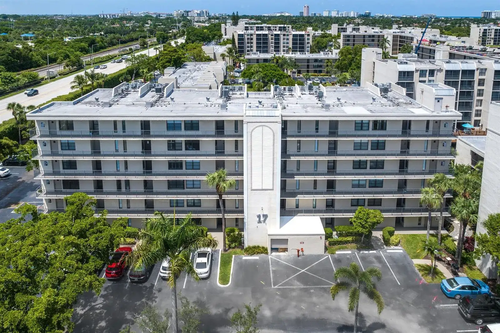 17 ROYAL PALM Way # 6060, Boca Raton FL 33432 photo 2