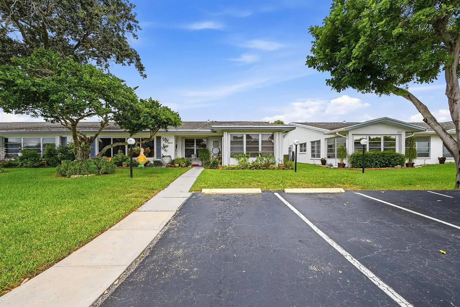8621 NW 10th Street, Plantation FL 33322 photo 2