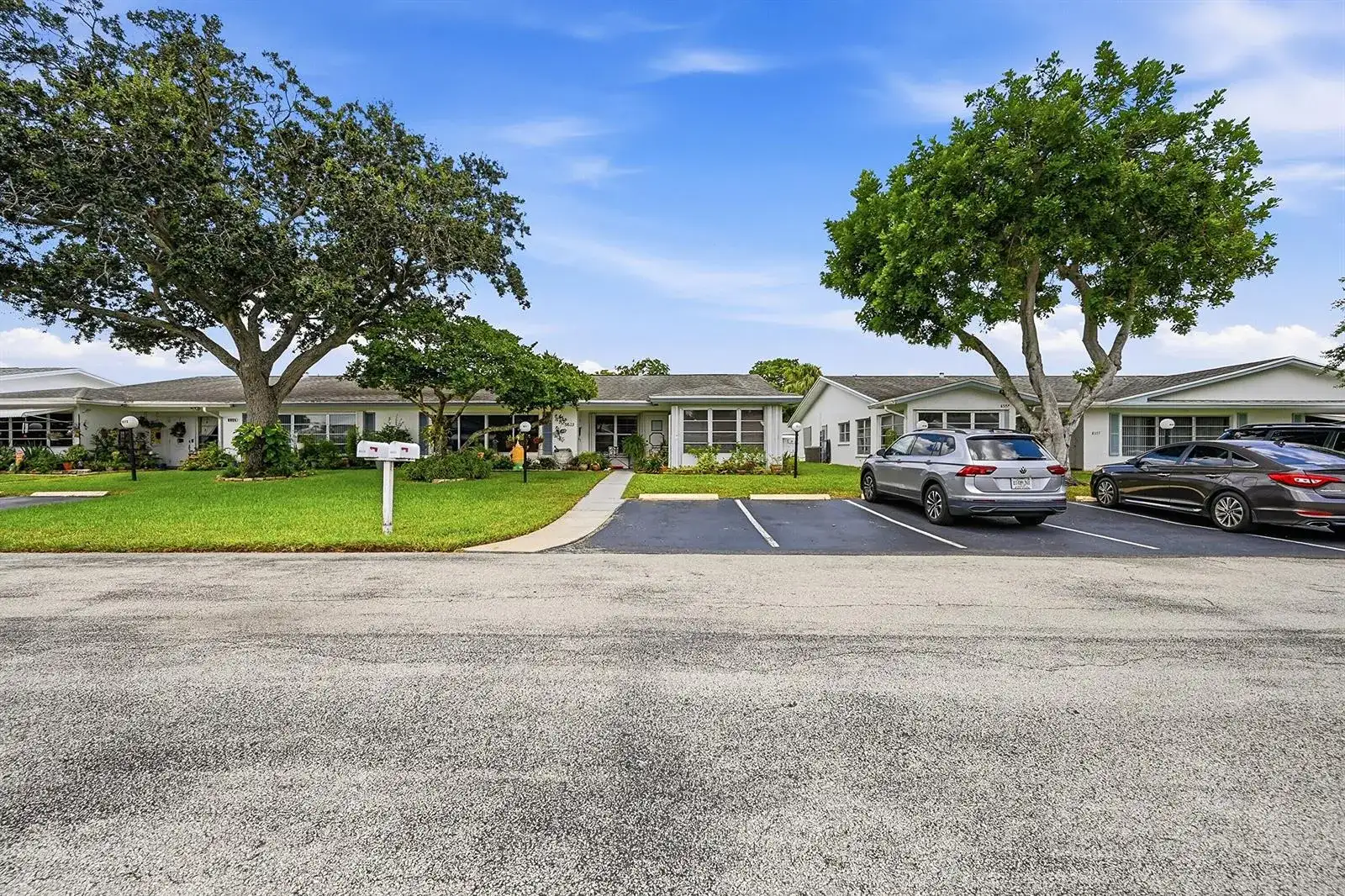 8621 NW 10th Street, Plantation FL 33322 photo 3