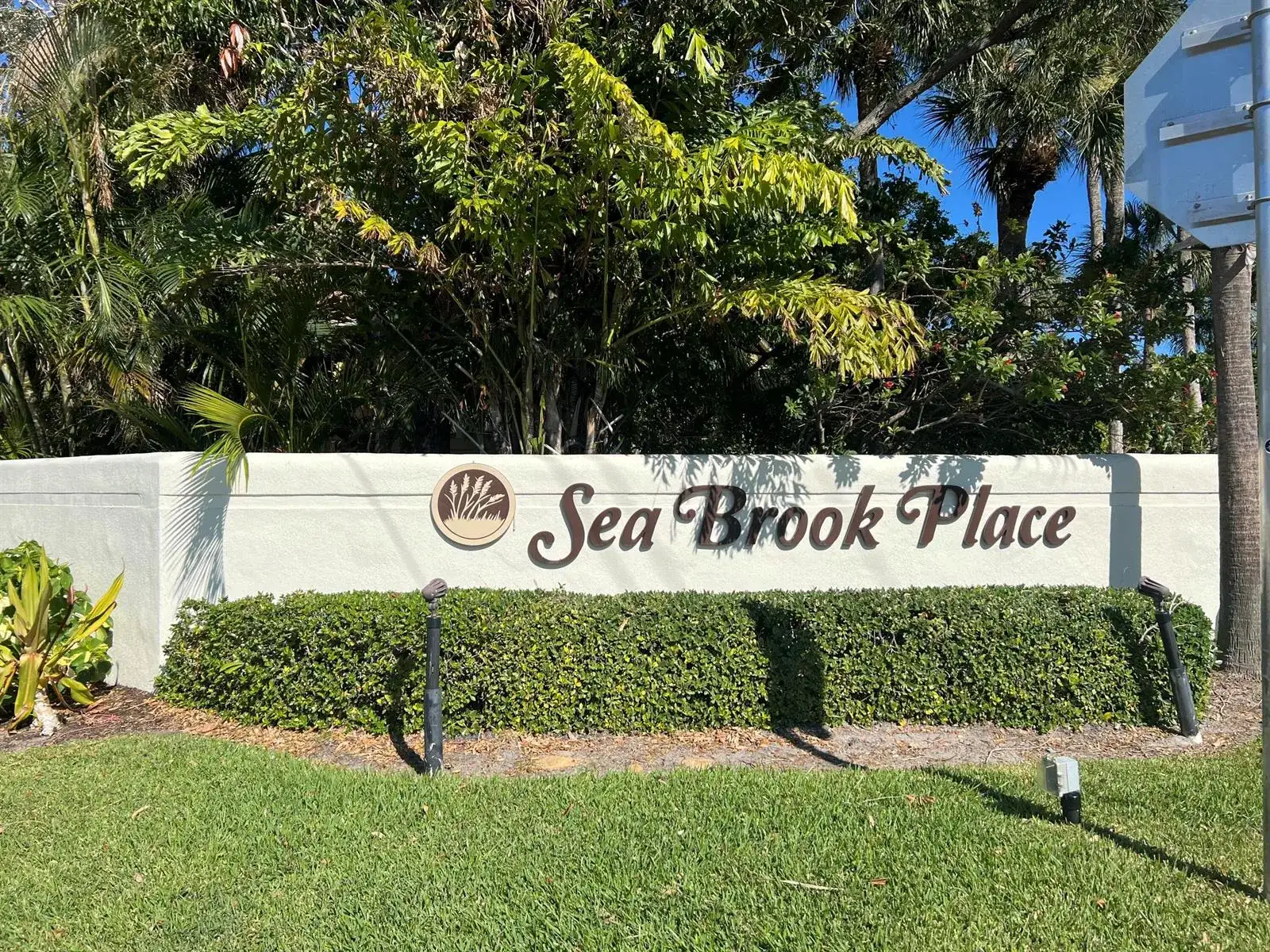 169 Seabreeze Circle, Jupiter FL 33477 photo 3