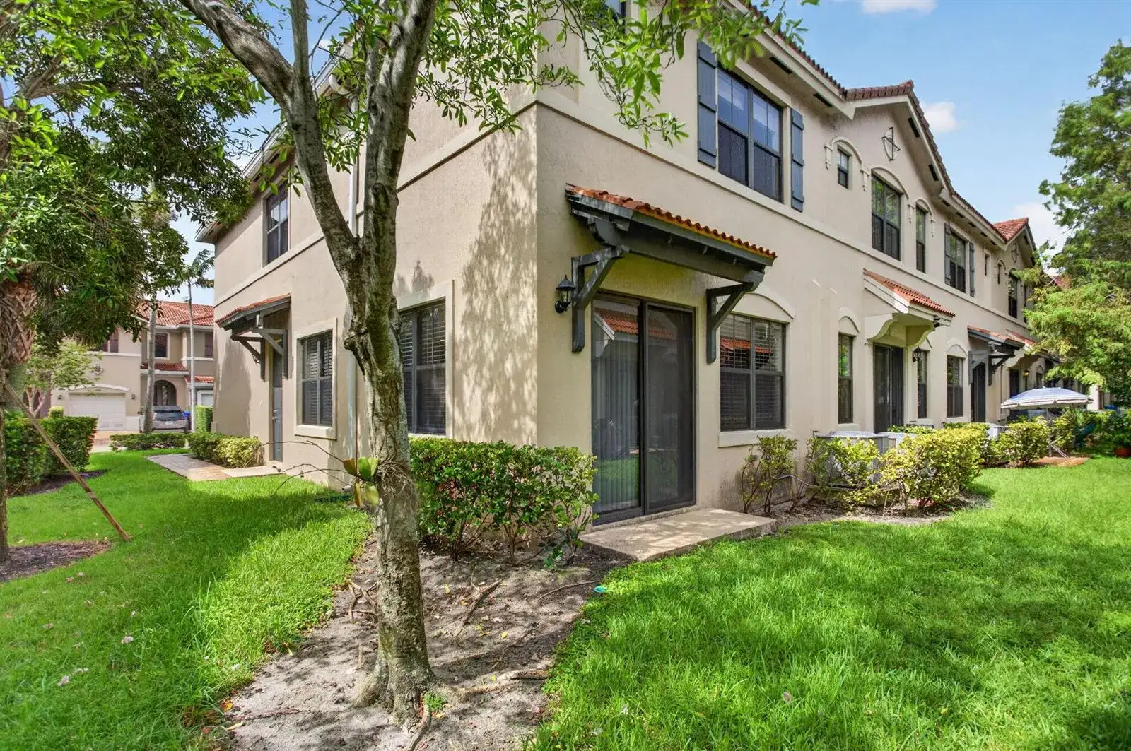 1023 NW 33RD Court, Pompano Beach FL 33064 photo 3