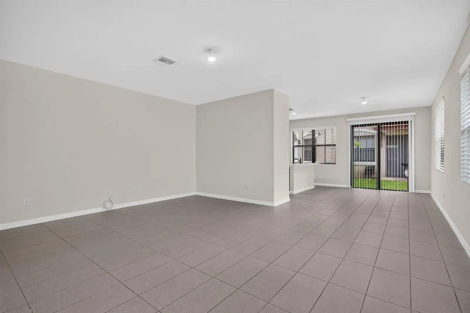 1023 NW 33RD Court, Pompano Beach FL 33064 photo 4