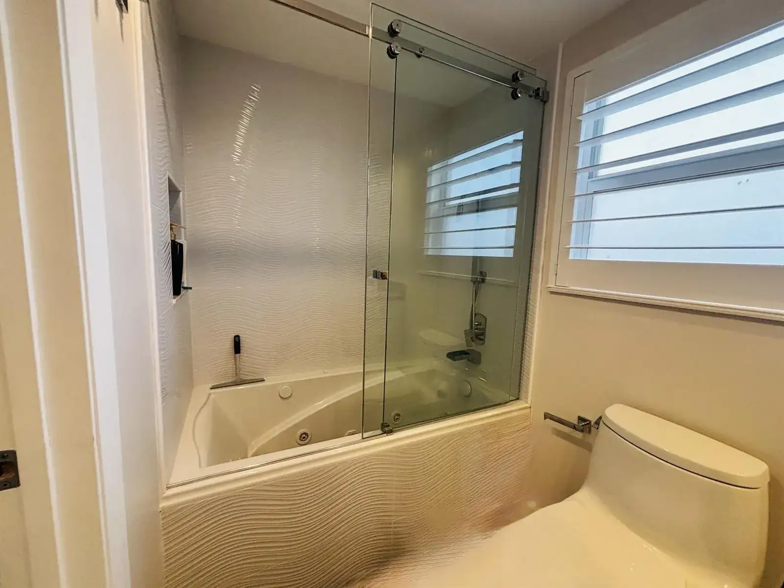3091 N COURSE Drive # 710, Pompano Beach FL 33069 photo 4
