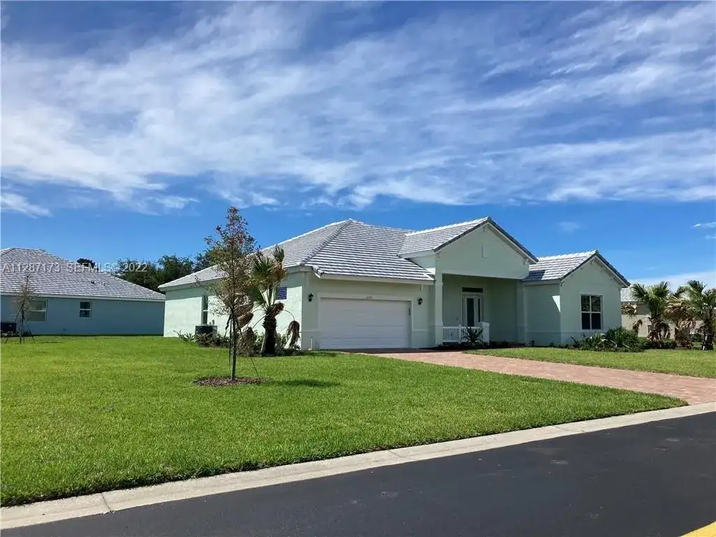 6555 Barbados Court, Vero Beach FL 32967 photo 2