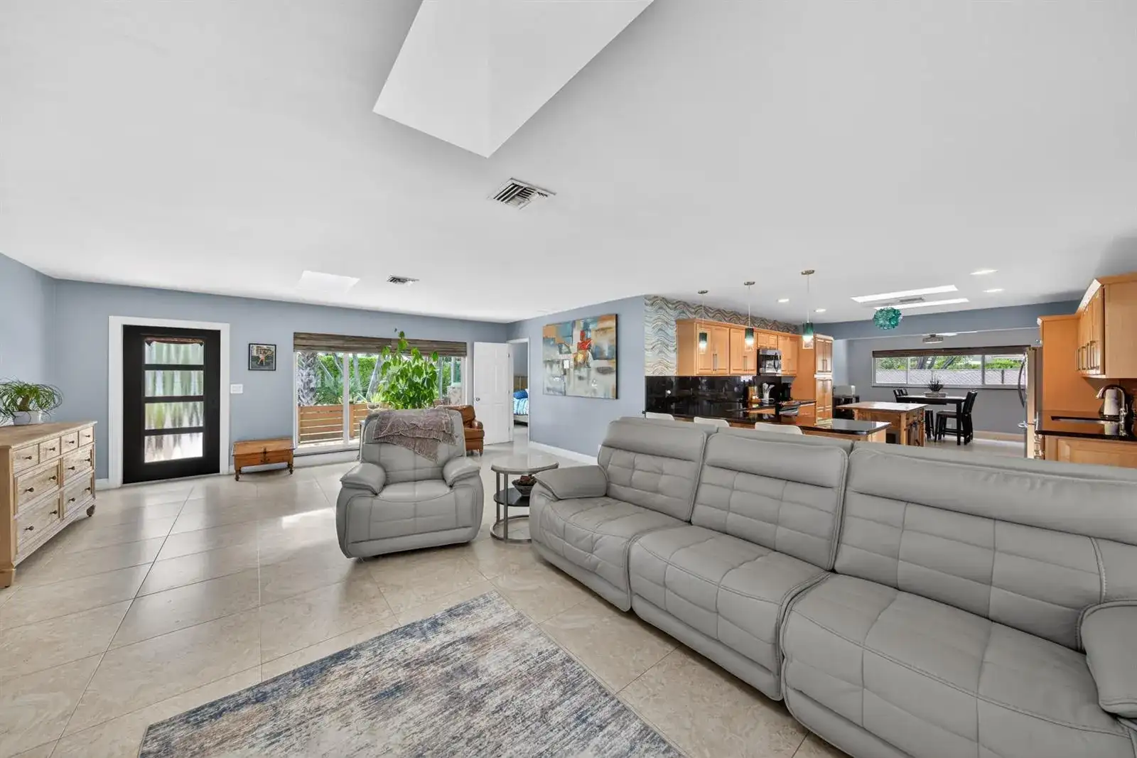 1571 SE 24TH Avenue, Pompano Beach FL 33062 photo 5