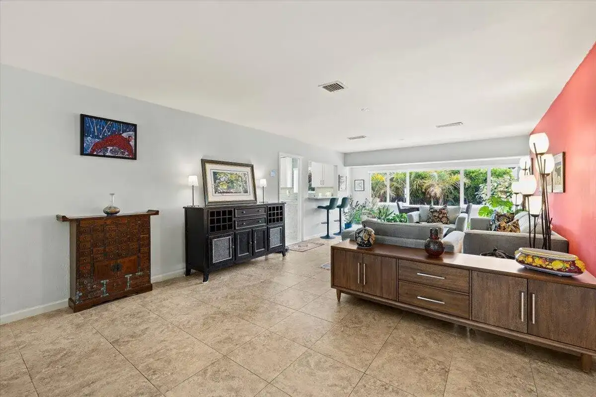 4410 NE 17TH Avenue, Oakland Park FL 33334 photo 4