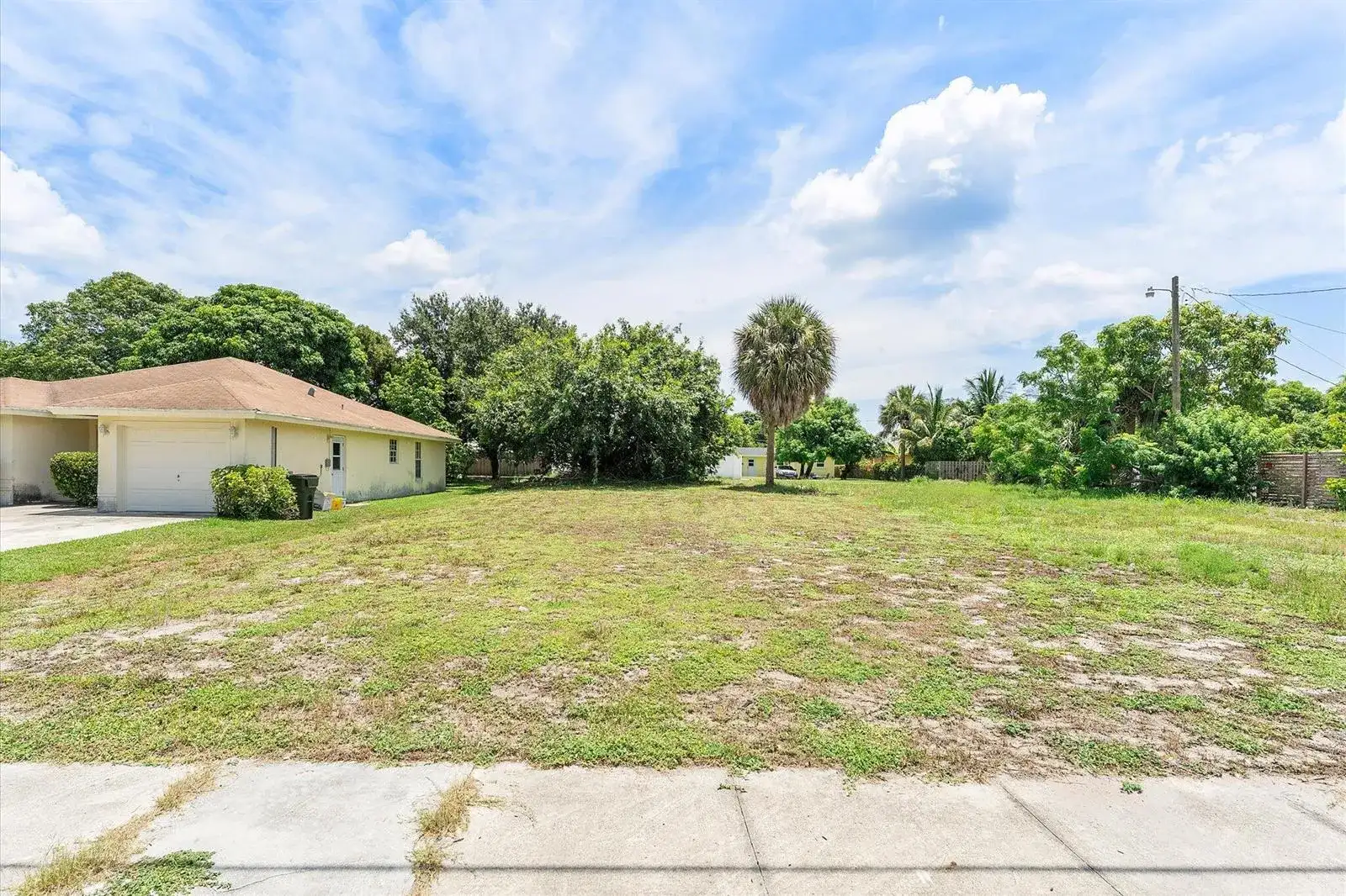 229 SW 6th Avenue, Delray Beach FL 33444 photo 2