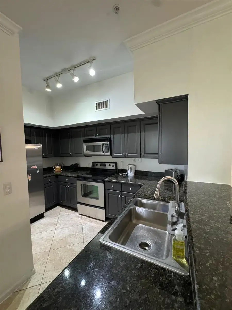 11750 St Andrews Place # 307, Wellington FL 33414