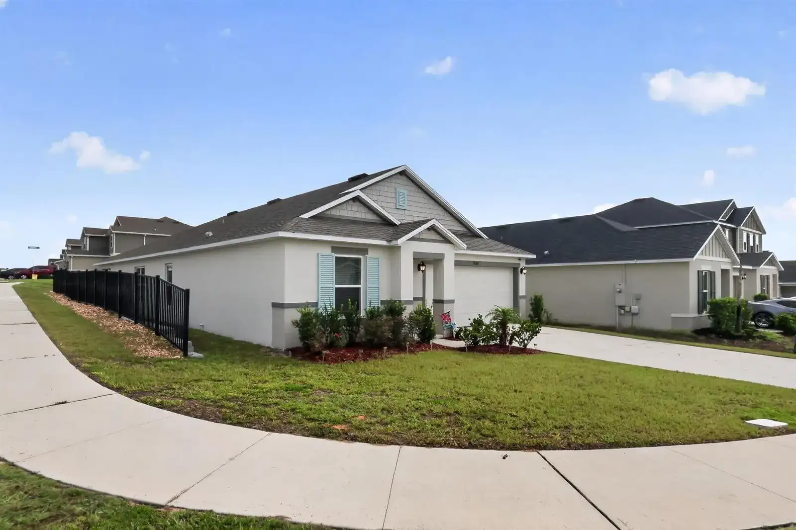 9181 Oscraft Drive, Davenport FL 33896 photo 2