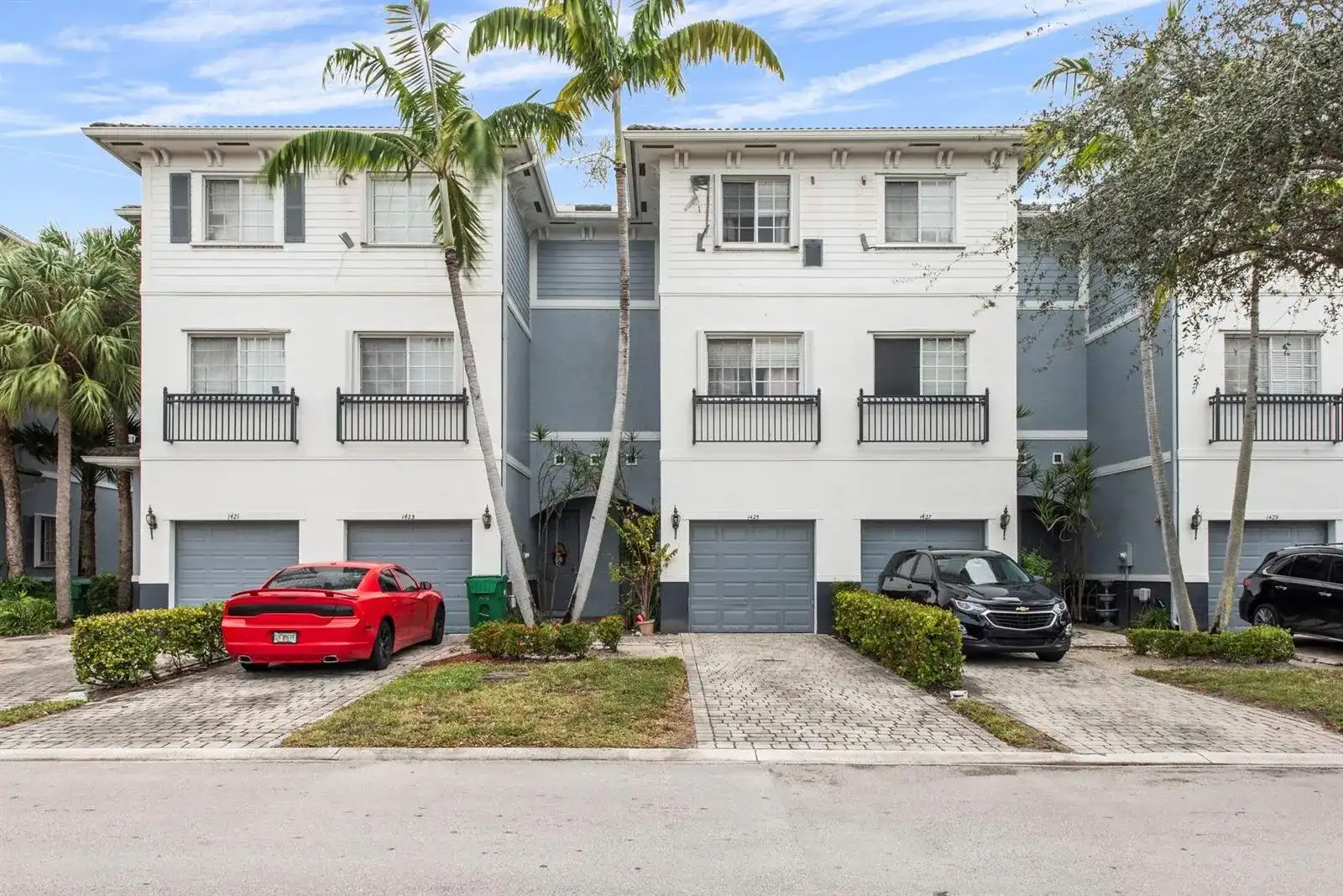 1425 NW 36TH Way, Lauderhill FL 33311