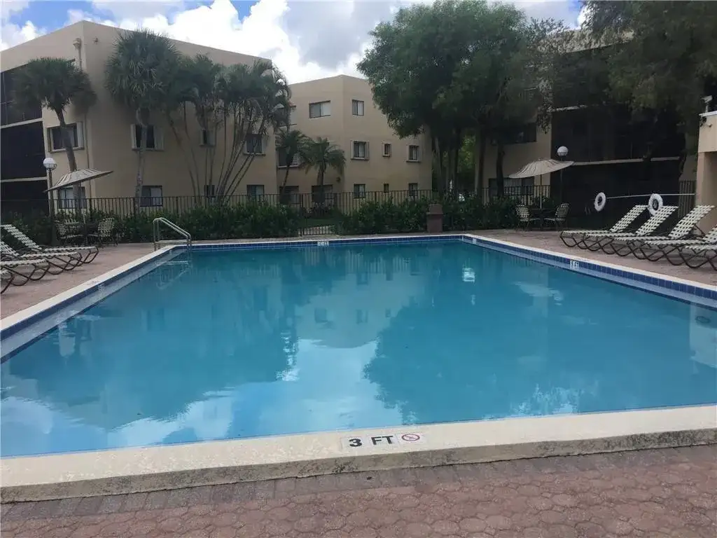 8065 SW 107TH Avenue # 108, Miami FL 33173 photo 2