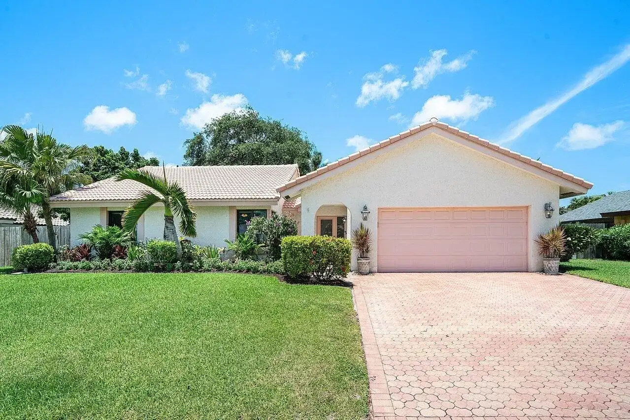 2371 NW 30th Road, Boca Raton FL 33431