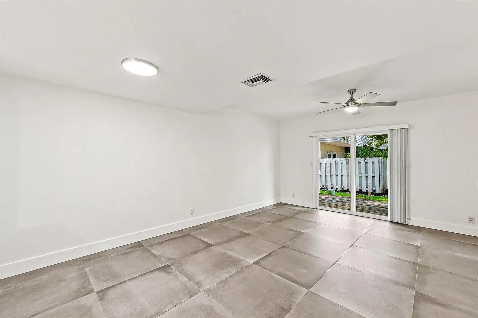 2627 NE 15th Street, Pompano Beach FL 33062 photo 4