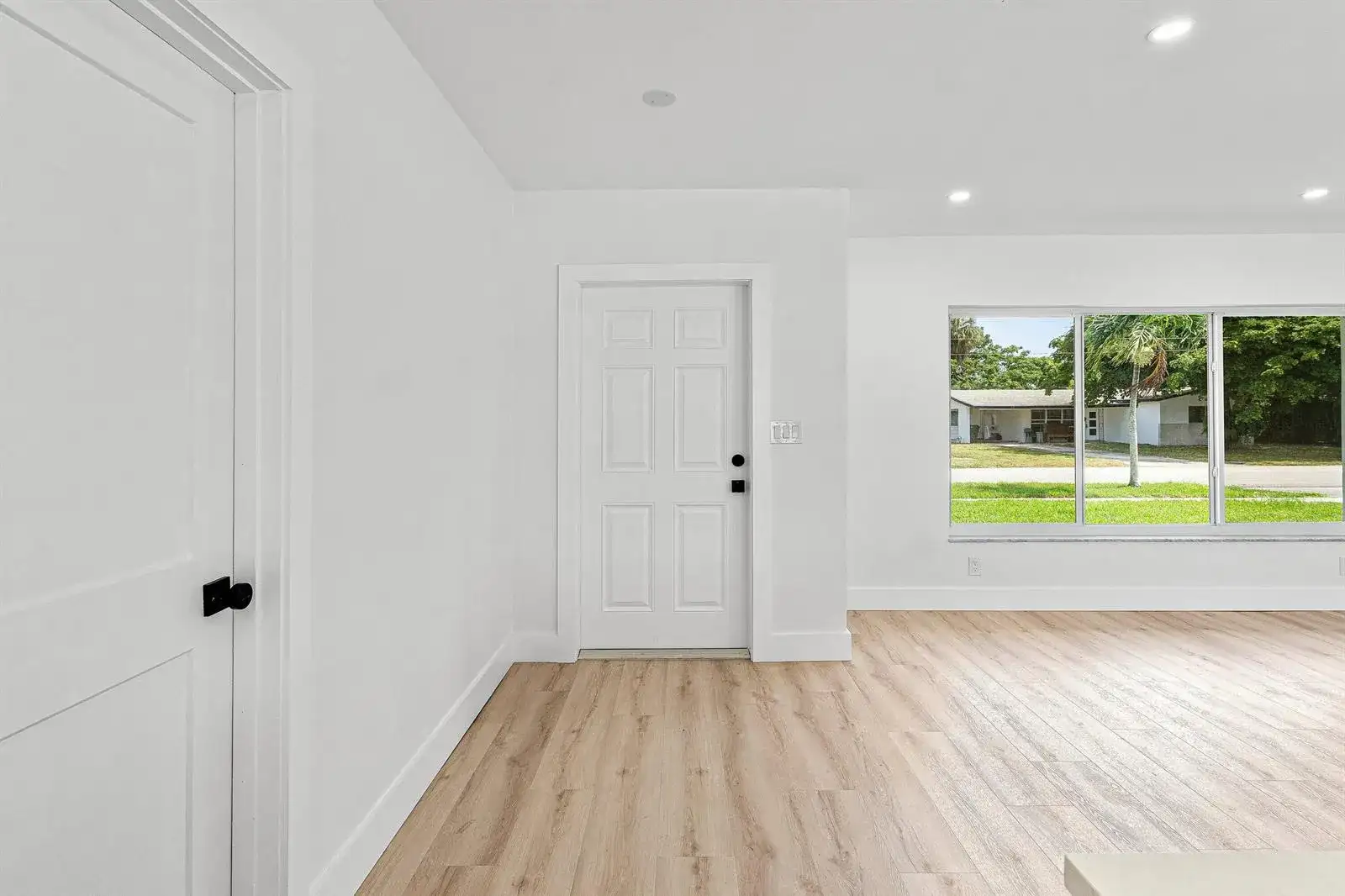 970 SW 7TH Street, Boca Raton FL 33486 photo 2