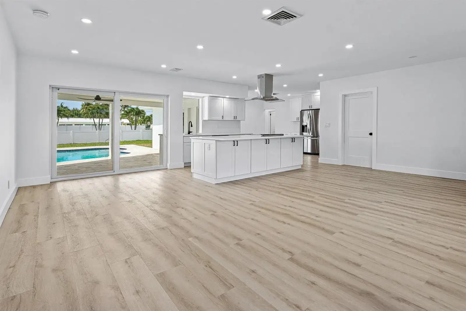 970 SW 7TH Street, Boca Raton FL 33486 photo 3