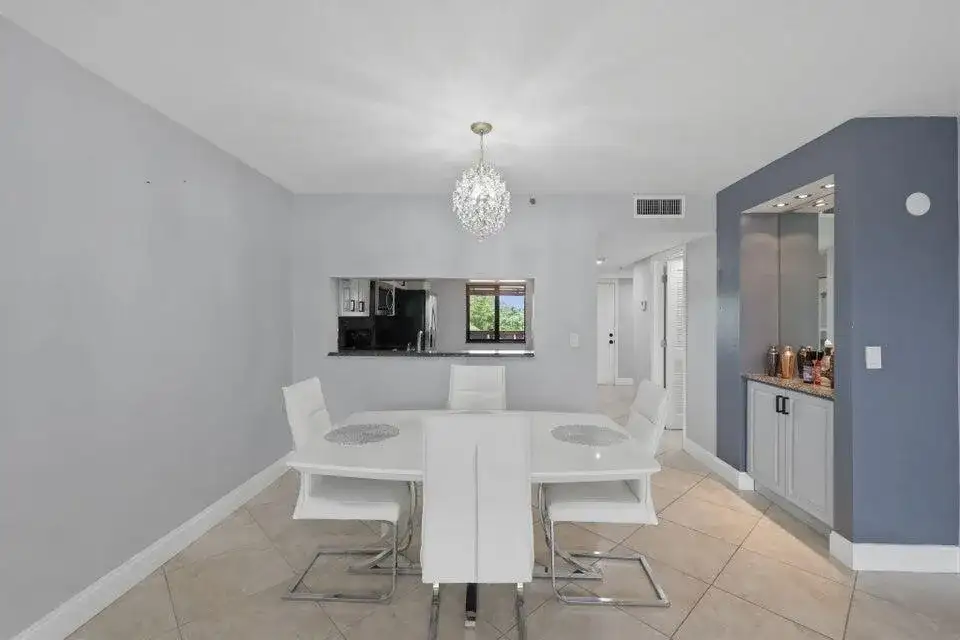 2206 S Cypress Bend Drive # 401, Pompano Beach FL 33069 photo 5