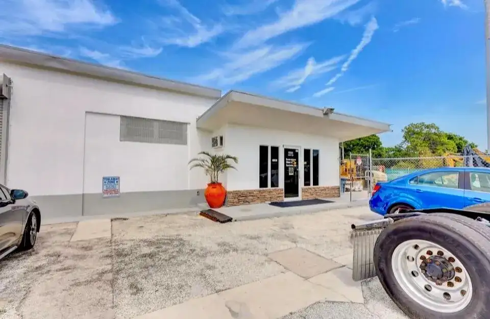 2108 ORANGE Avenue, Fort Pierce FL 34950 photo 3