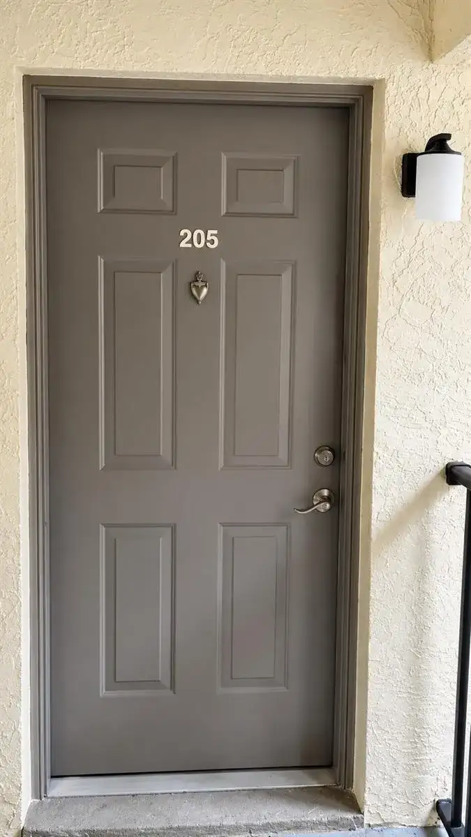 677 TRACE Circle # 205, Deerfield Beach FL 33441 photo 2