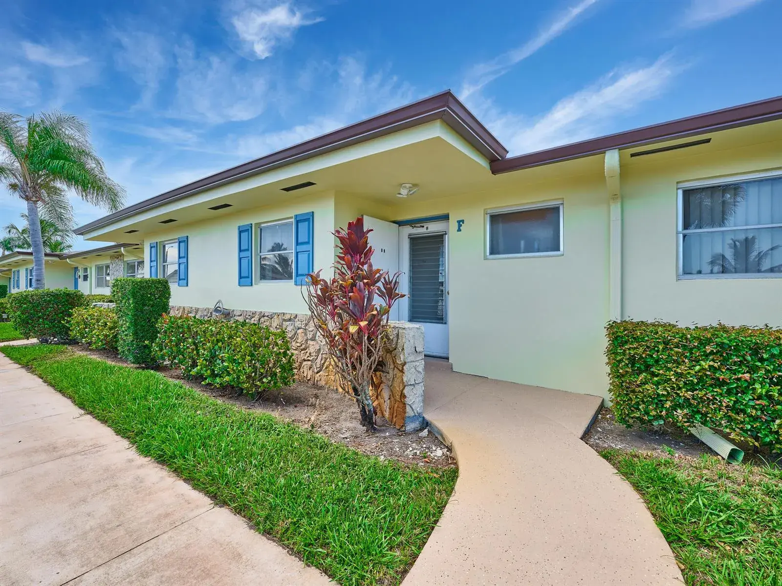 2804 Crosley Drive E # F, West Palm Beach FL 33415