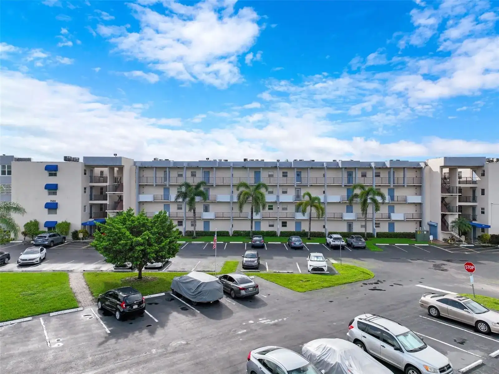 7500 NW 30th Place # 402, Sunrise FL 33313