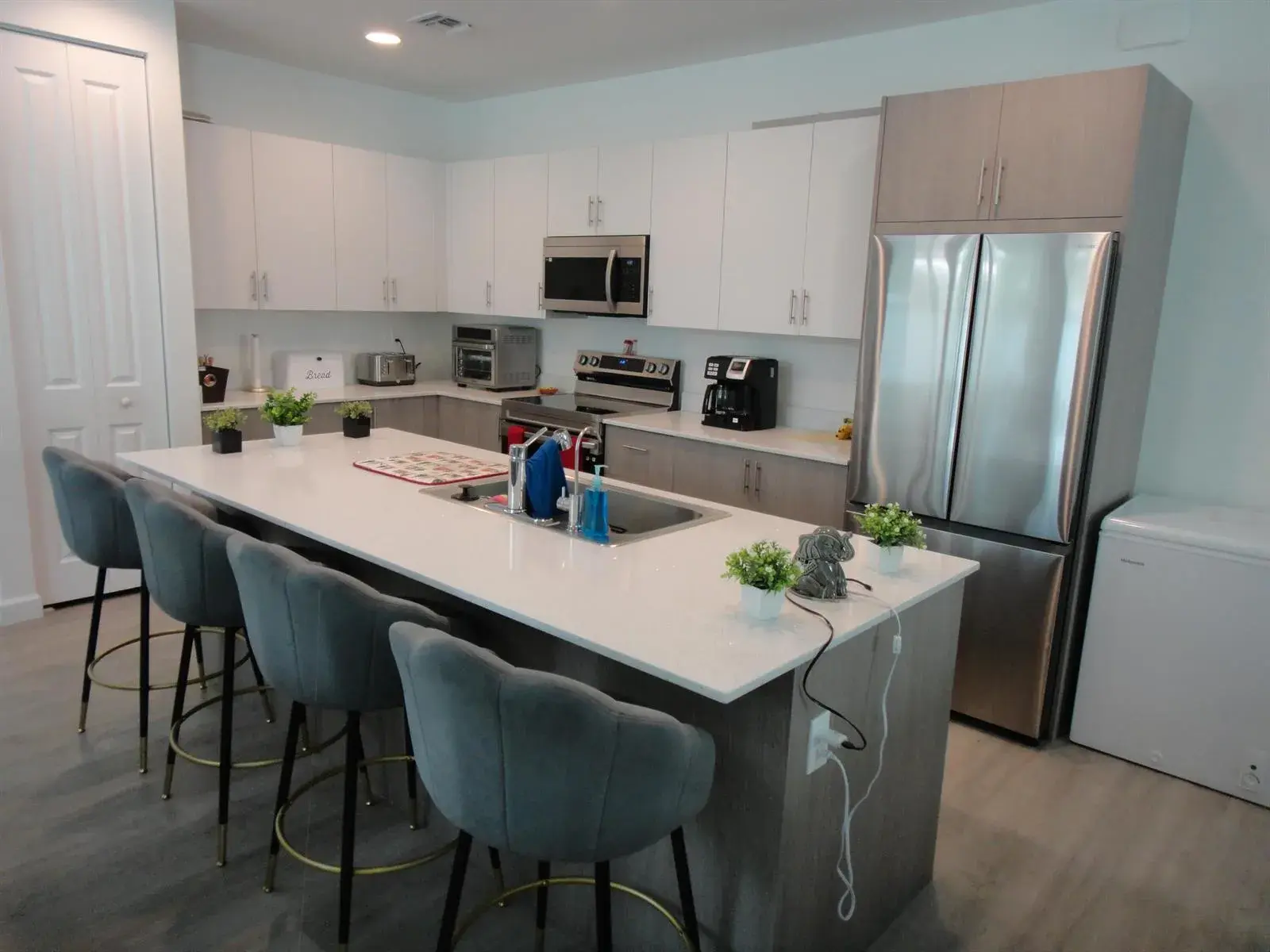 6305 Tenor Drive, West Palm Beach FL 33413