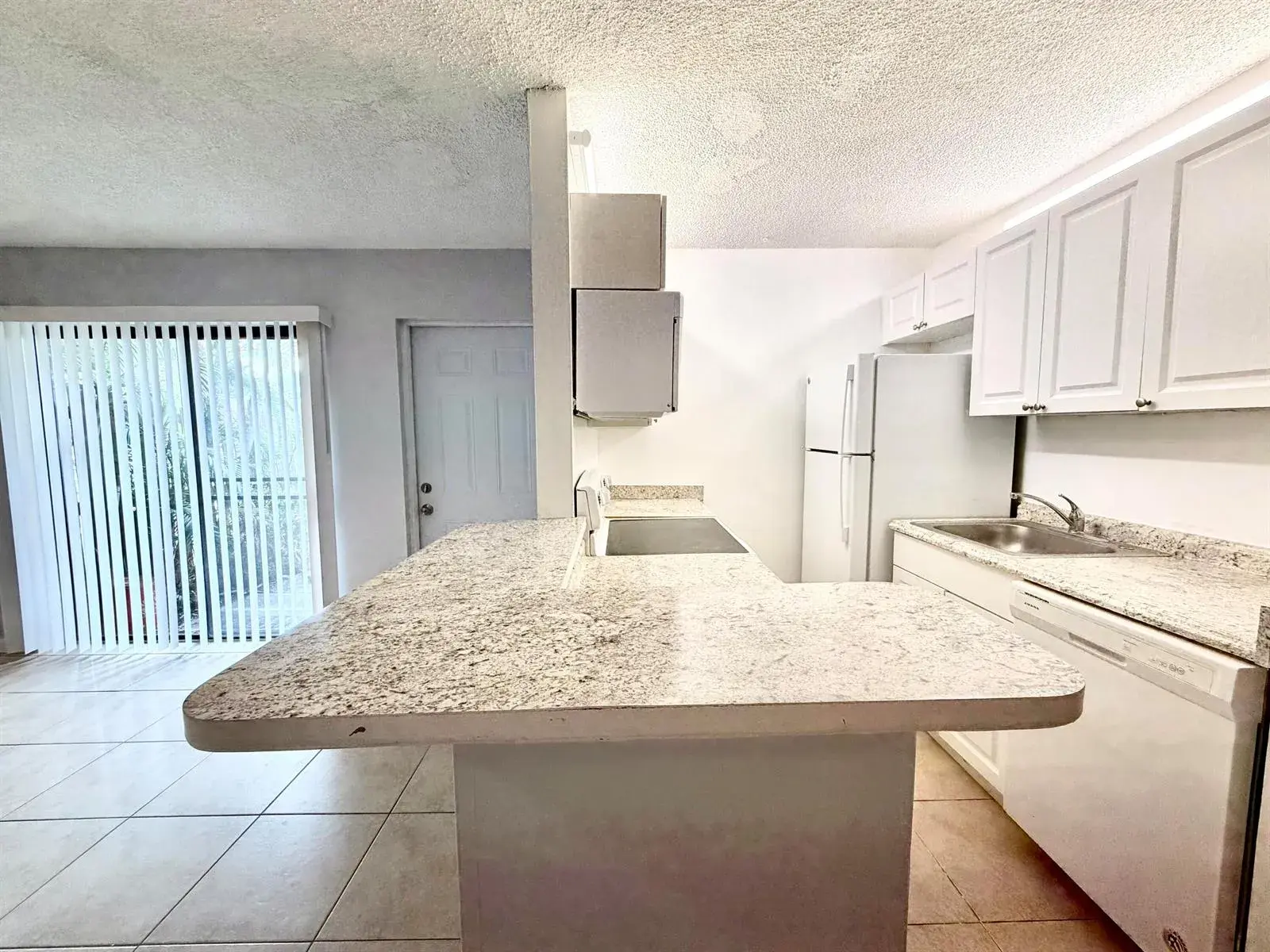 30 CROSSINGS Circle # A, Boynton Beach FL 33435