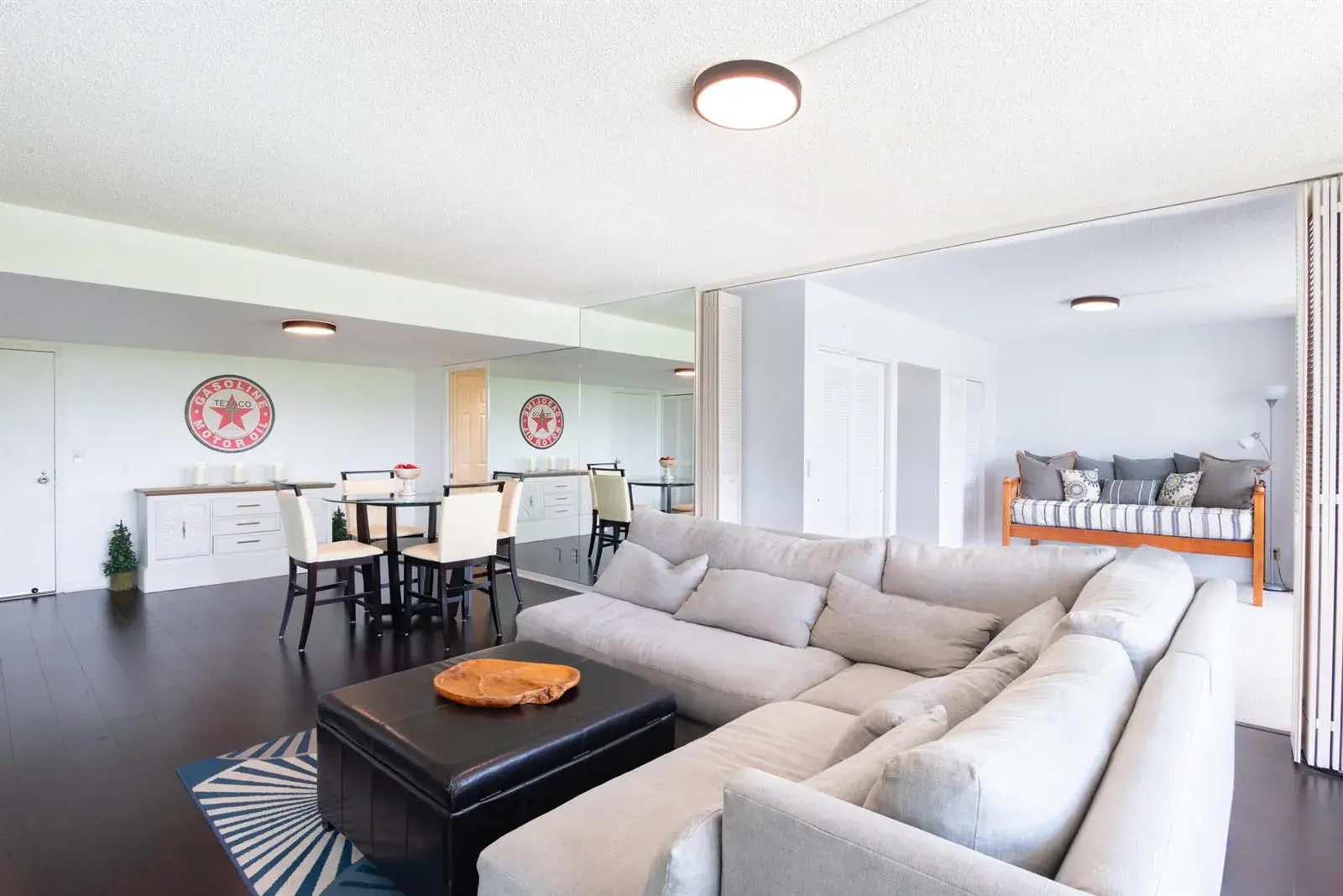 2400 PRESIDENTIAL Way # 302, West Palm Beach FL 33401