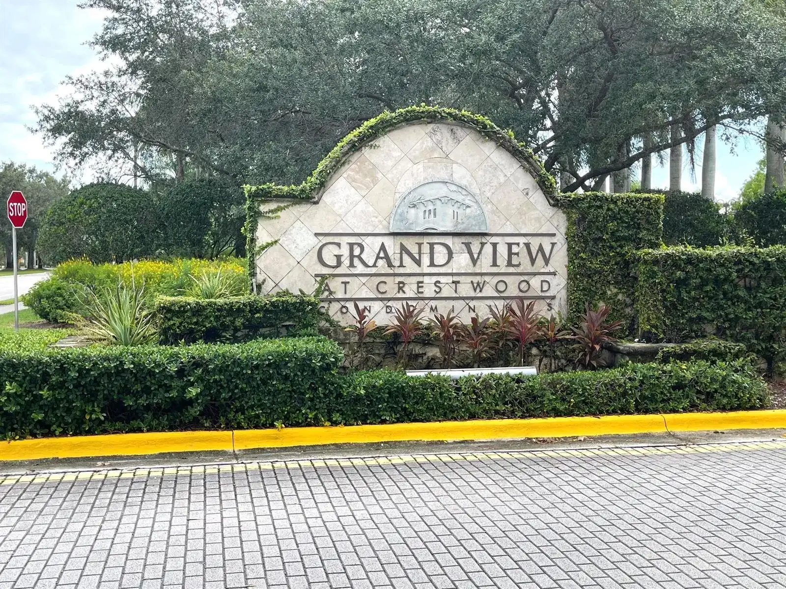 1700 S CRESTWOOD Court S # 1709, Royal Palm Beach FL 33411