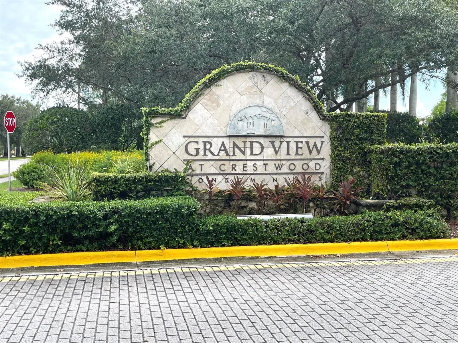 1700 S CRESTWOOD Court S # 1709, Royal Palm Beach FL 33411