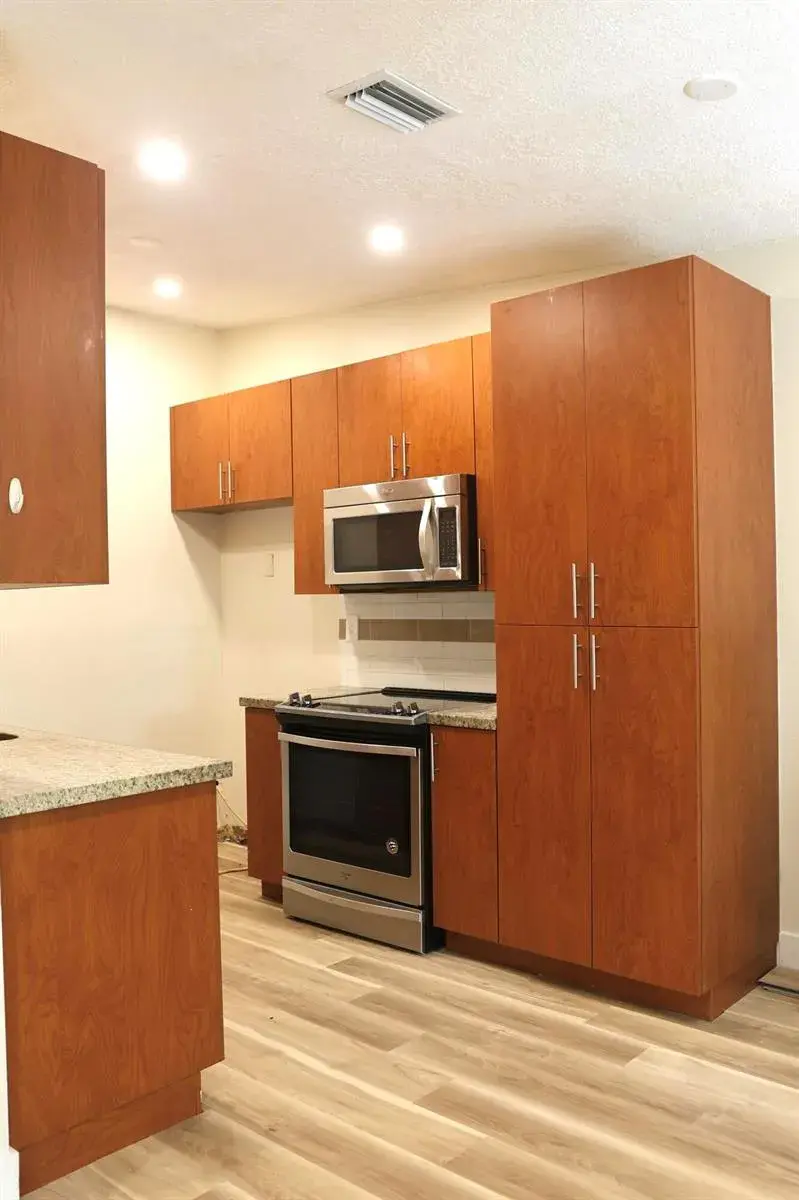 7914 PEMBROKE Road # 7914, Miramar FL 33023