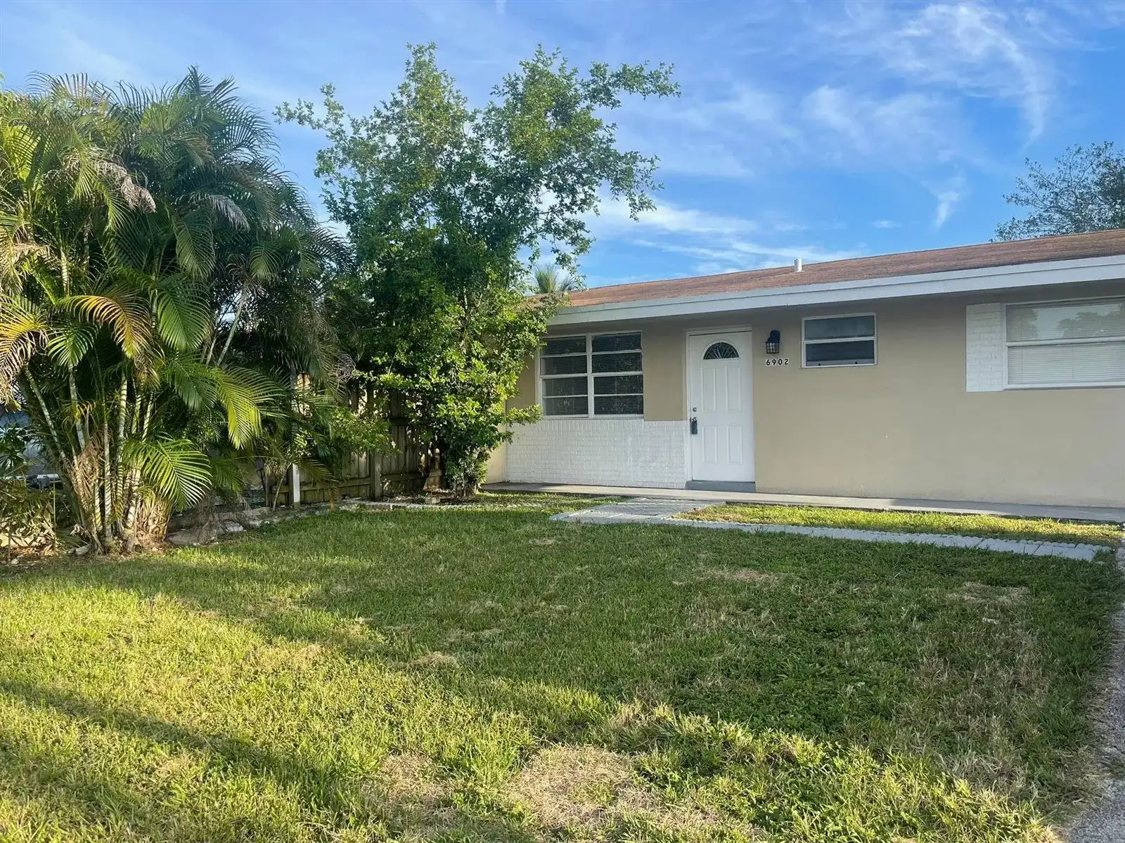 6902 SW 15th Street, North Lauderdale FL 33068