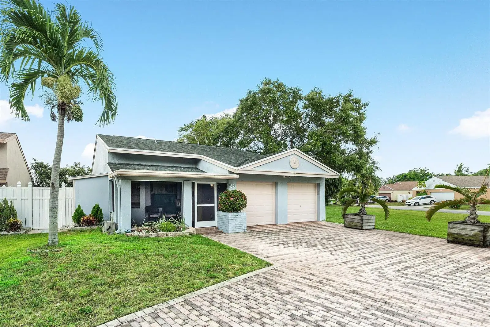 28 Paxford Lane, Boynton Beach FL 33426