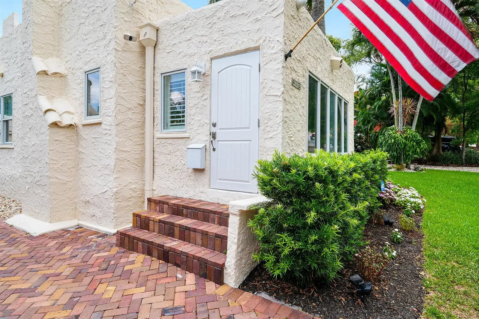813 Avon Road, West Palm Beach FL 33401 photo 3