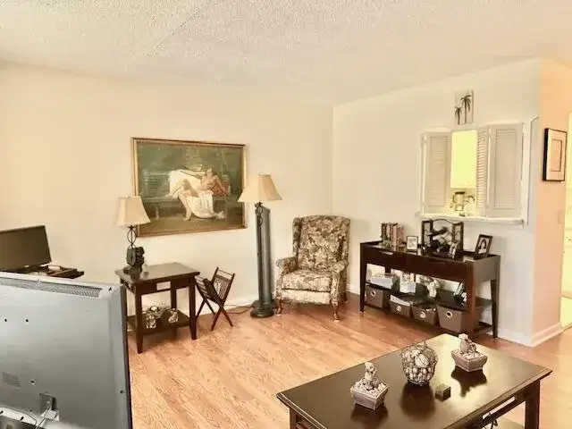 134 Brighton D, Boca Raton FL 33434 photo 2