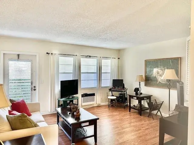 134 Brighton D, Boca Raton FL 33434
