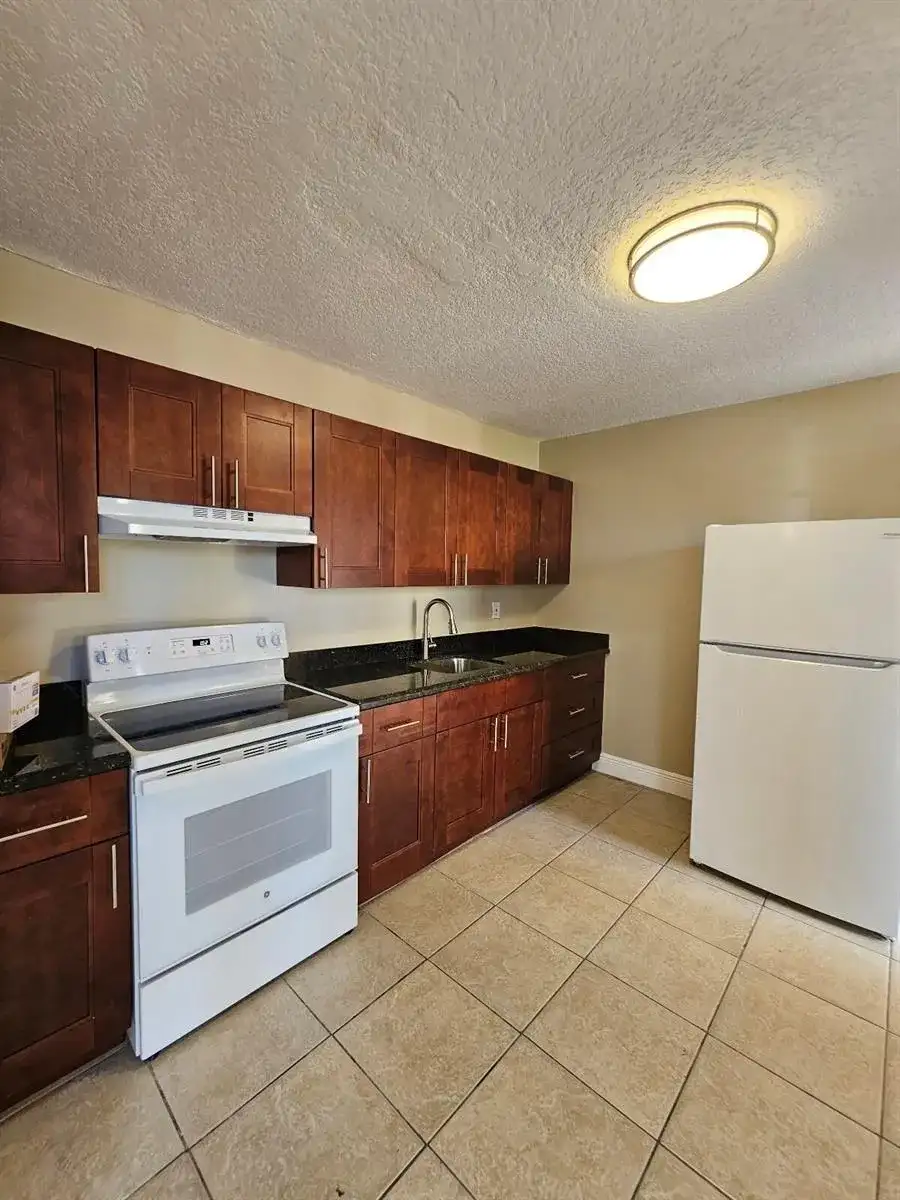 1200 W Blue Heron Boulevard # 5, Riviera Beach FL 33404 photo 2