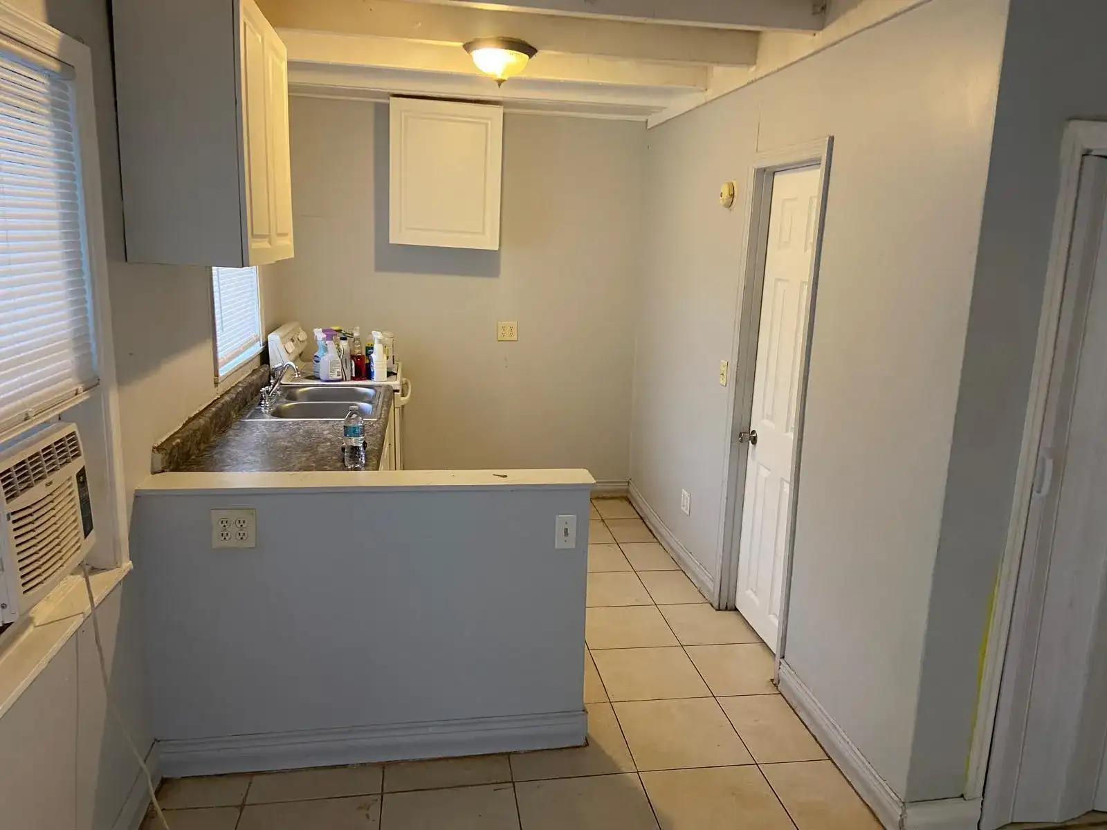 132 W 35th Street Unit b, Riviera Beach FL 33404 photo 3