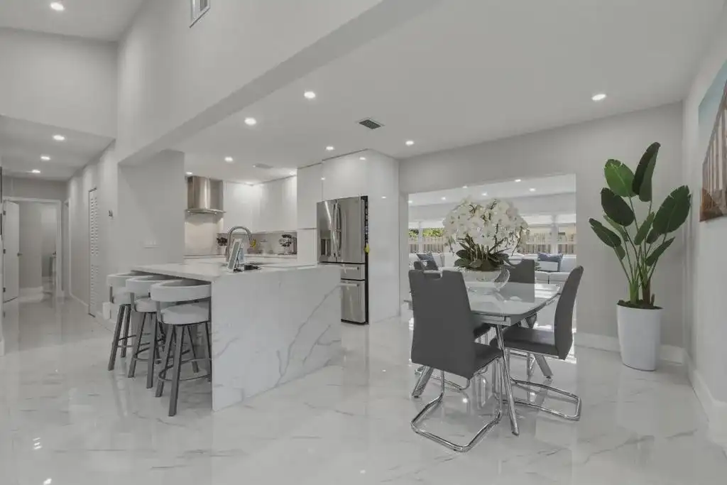11120 NW 27TH Place, Sunrise FL 33322