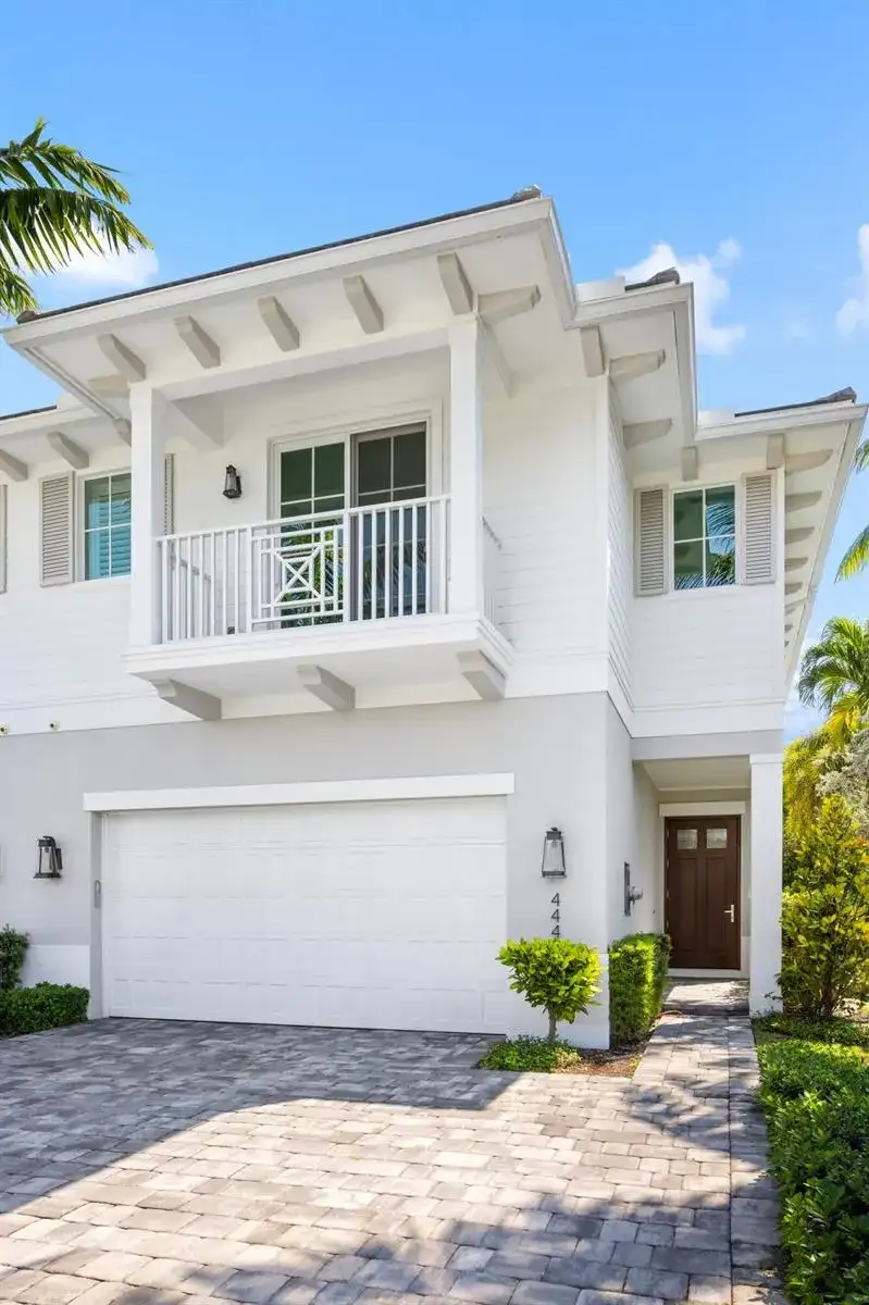 444 NE Wavecrest Way, Boca Raton FL 33432 photo 3