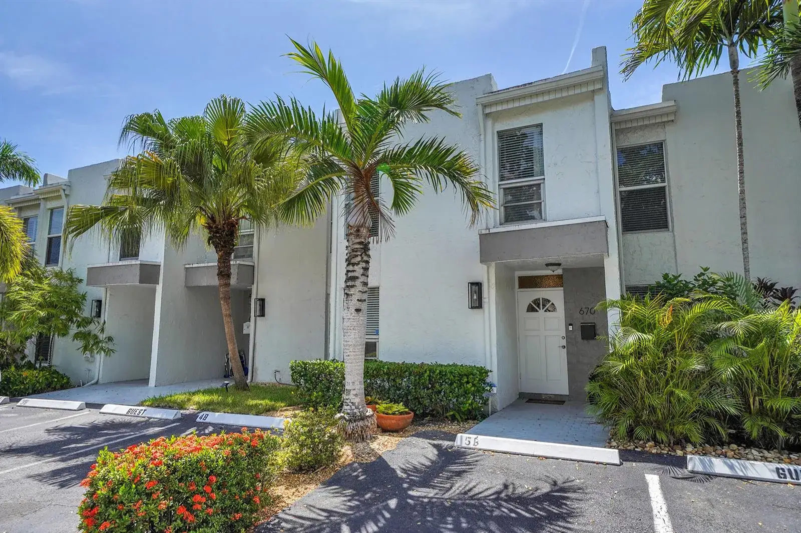 670 Kensington Place, Wilton Manors FL 33305