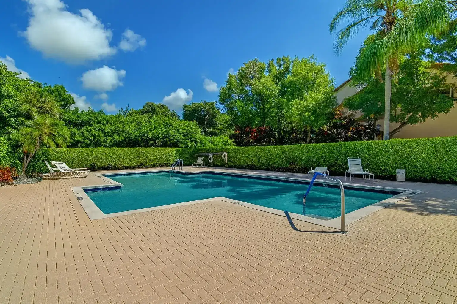 5751 Coach House Circle, Boca Raton FL 33486 photo 2
