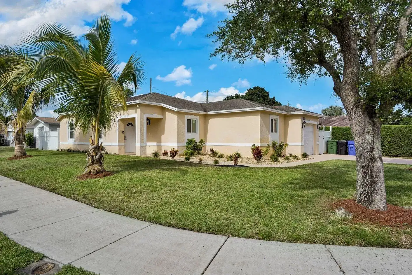 3021 NW 21st Court, Fort Lauderdale FL 33311 photo 2