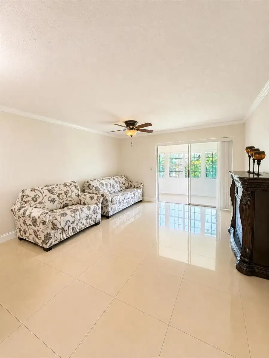 157 LAKE ANNE Drive, West Palm Beach FL 33411 photo 5
