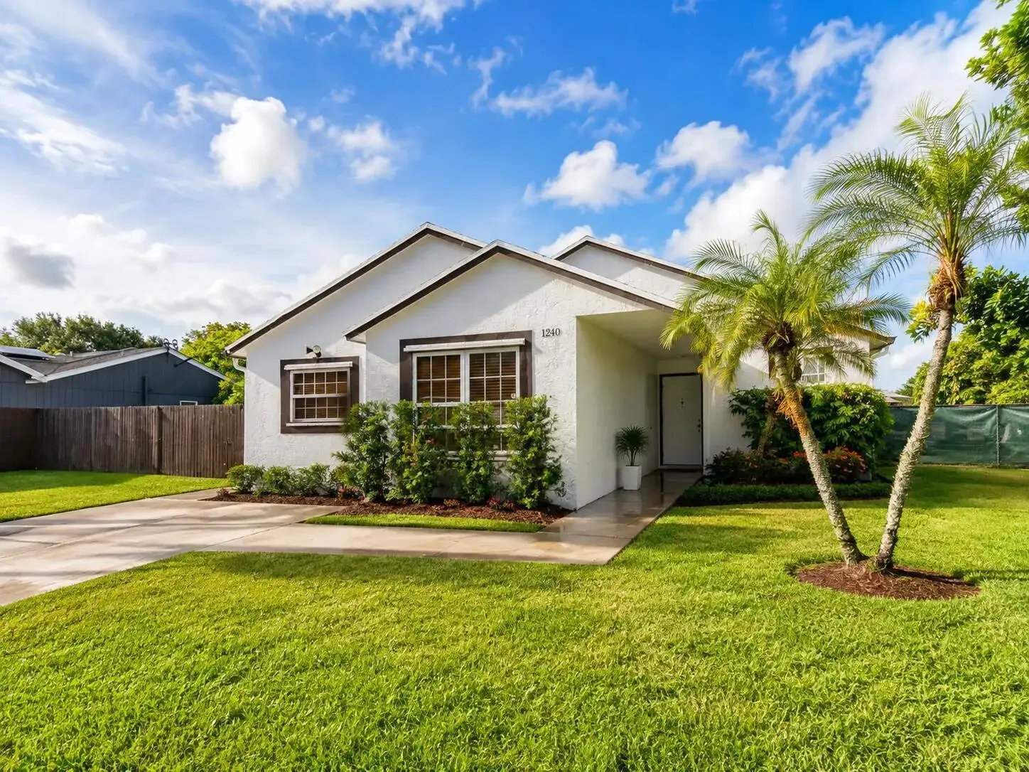 1240 Grandview Circle, Royal Palm Beach FL 33411